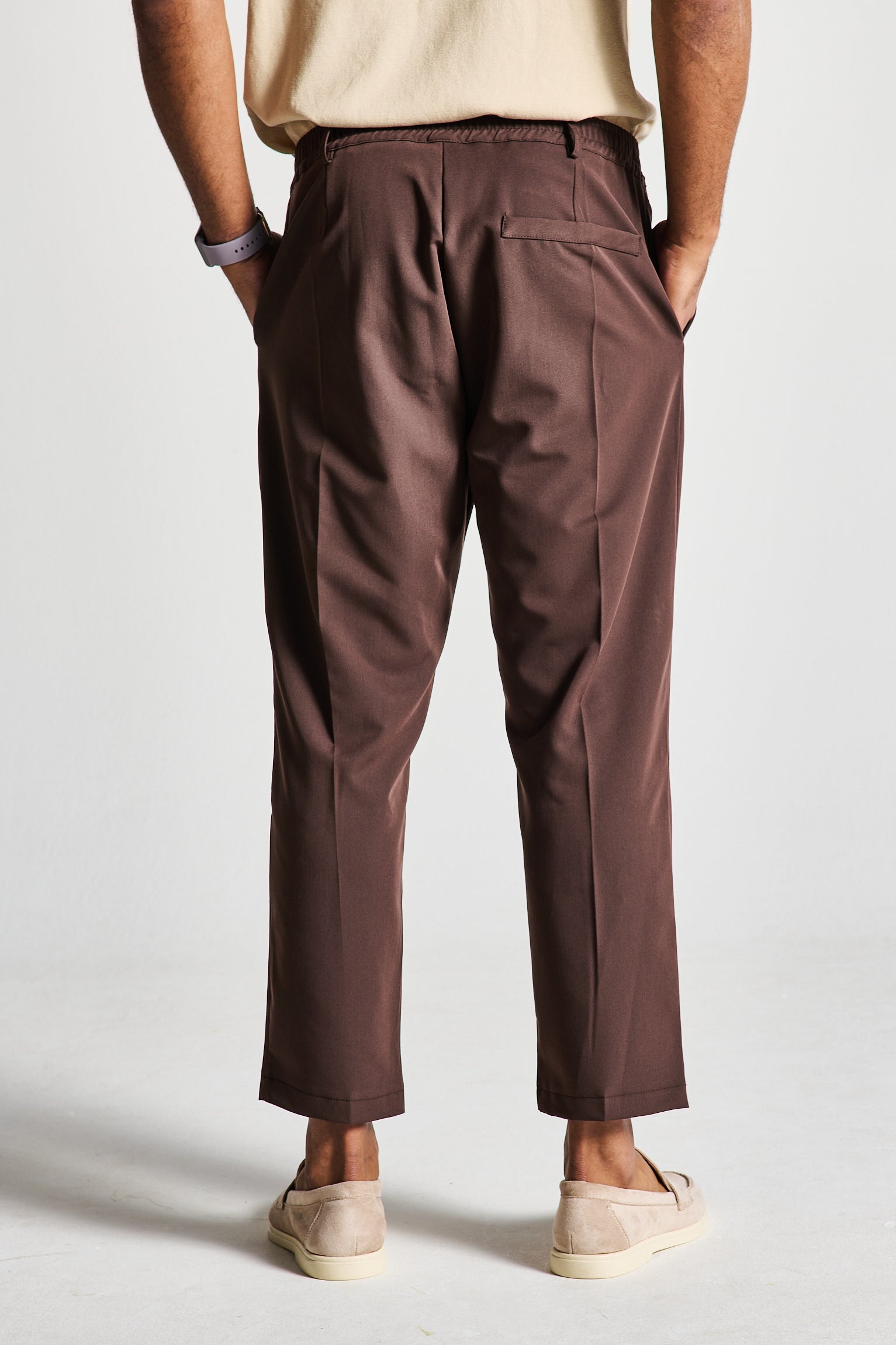 PANTALONE CHINO MORO