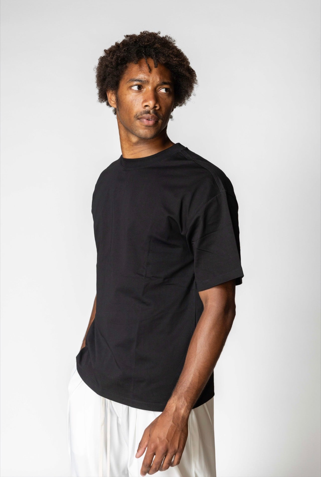 T-SHIRT SEMI-OVER BLACK