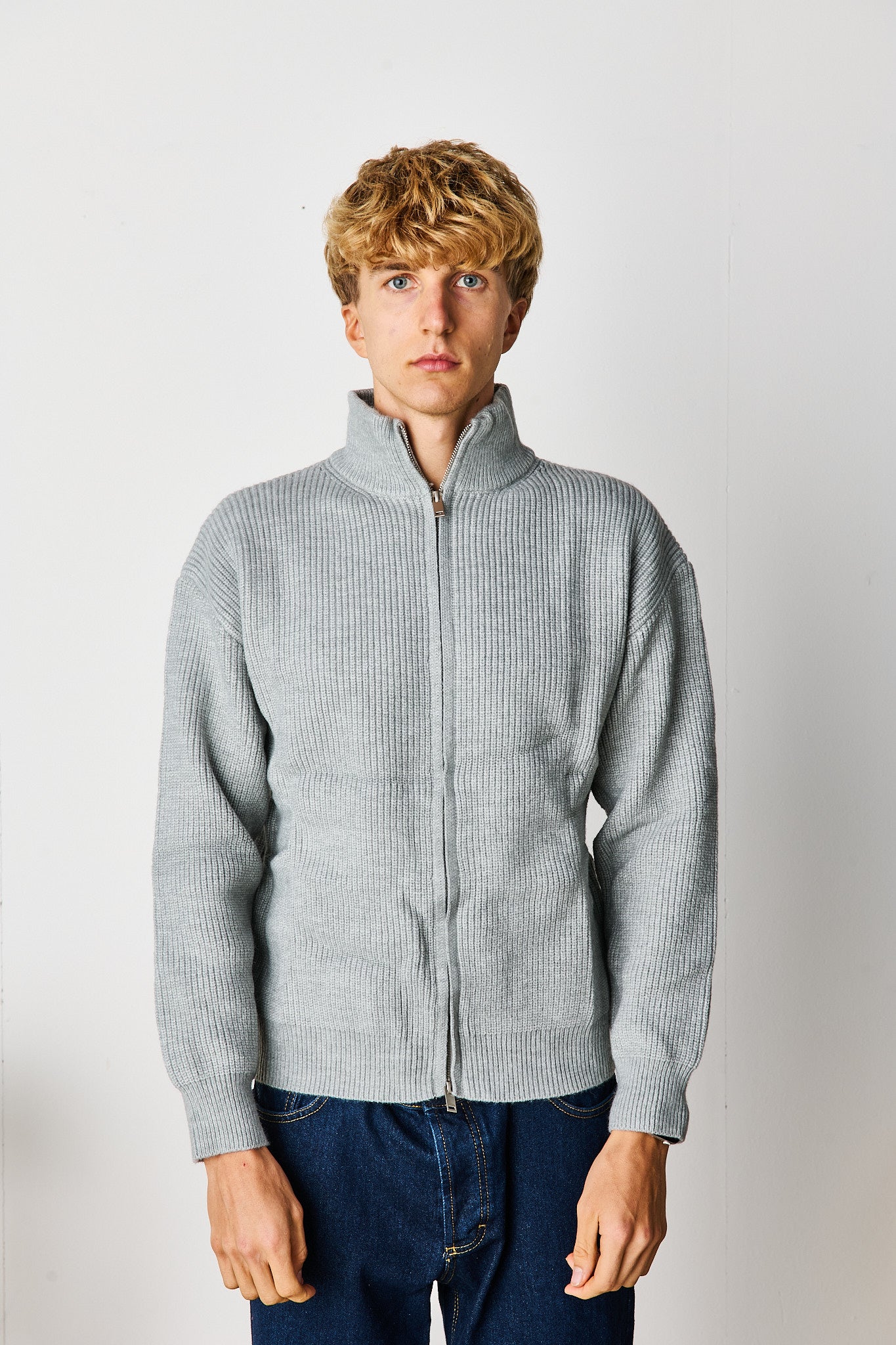 MAGLIONE GREY ZIP