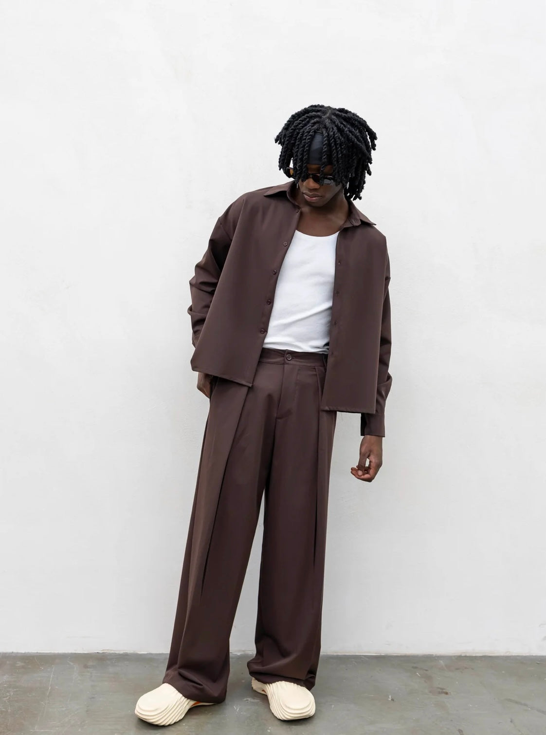 COMPLETO TOKYO PINCES BAGGY BROWN