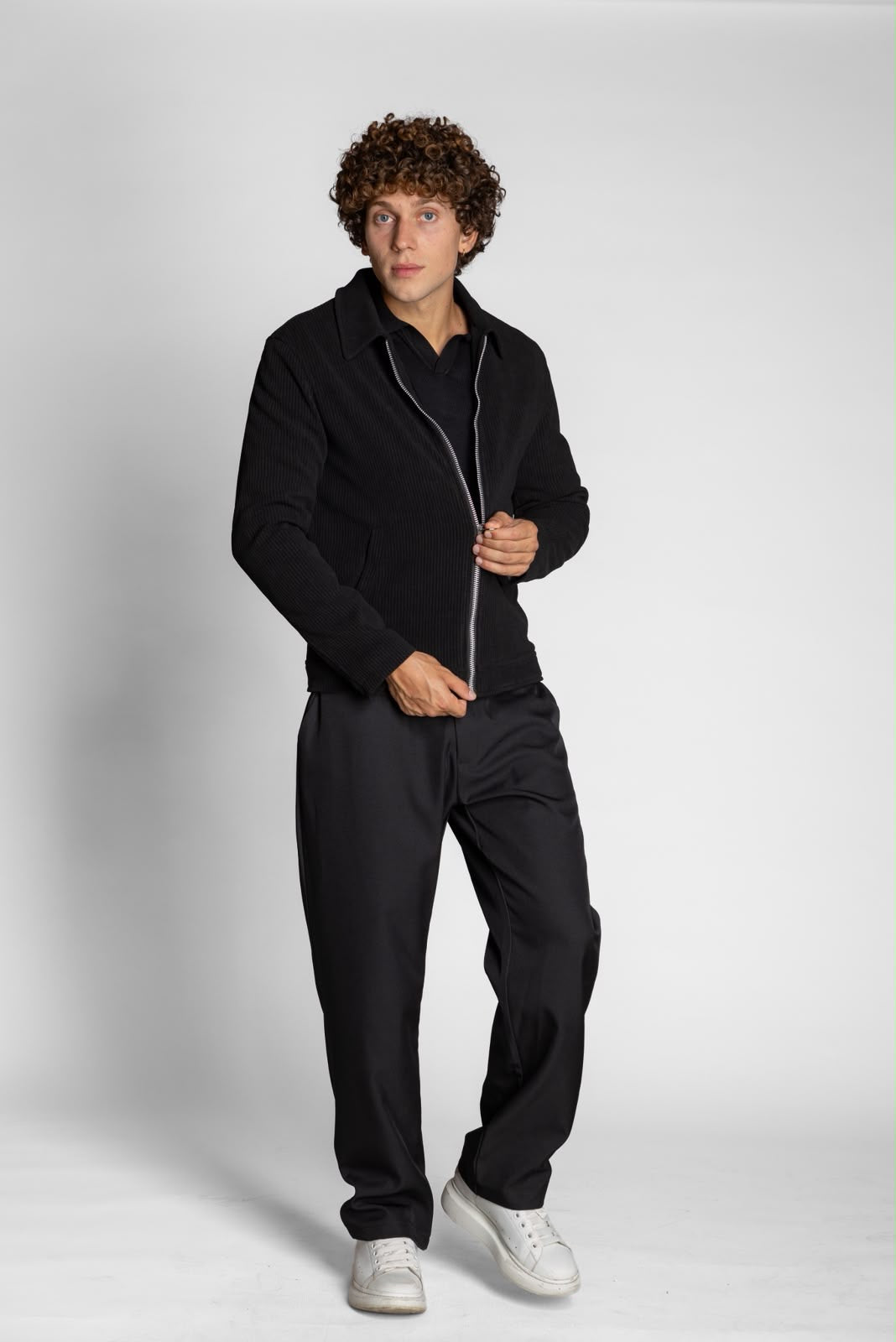 GIACCA ZIP NERA