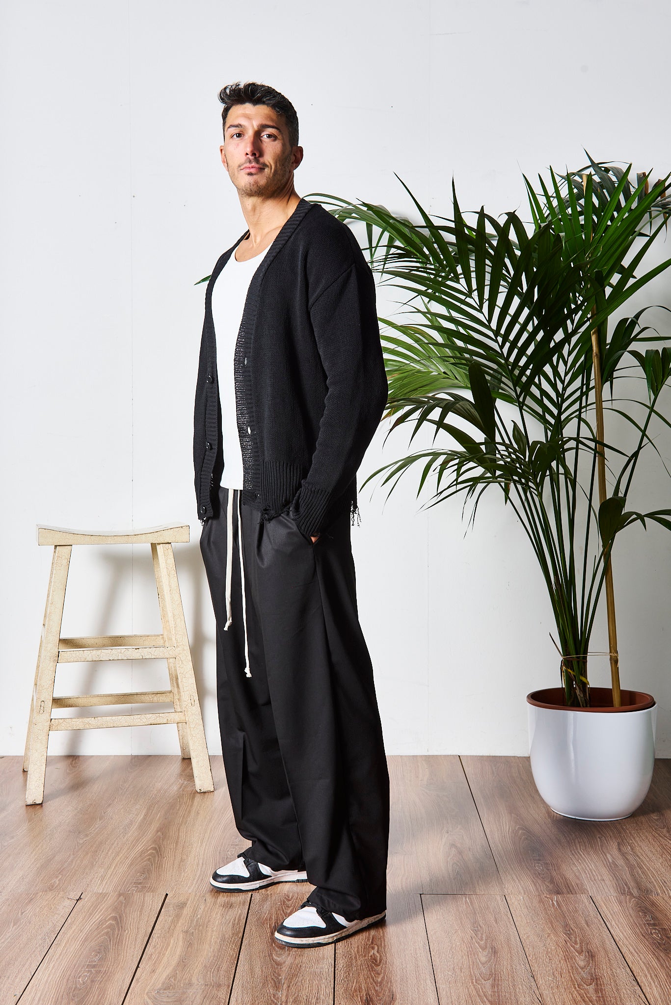 CARDIGAN NERO SFRANGIATO