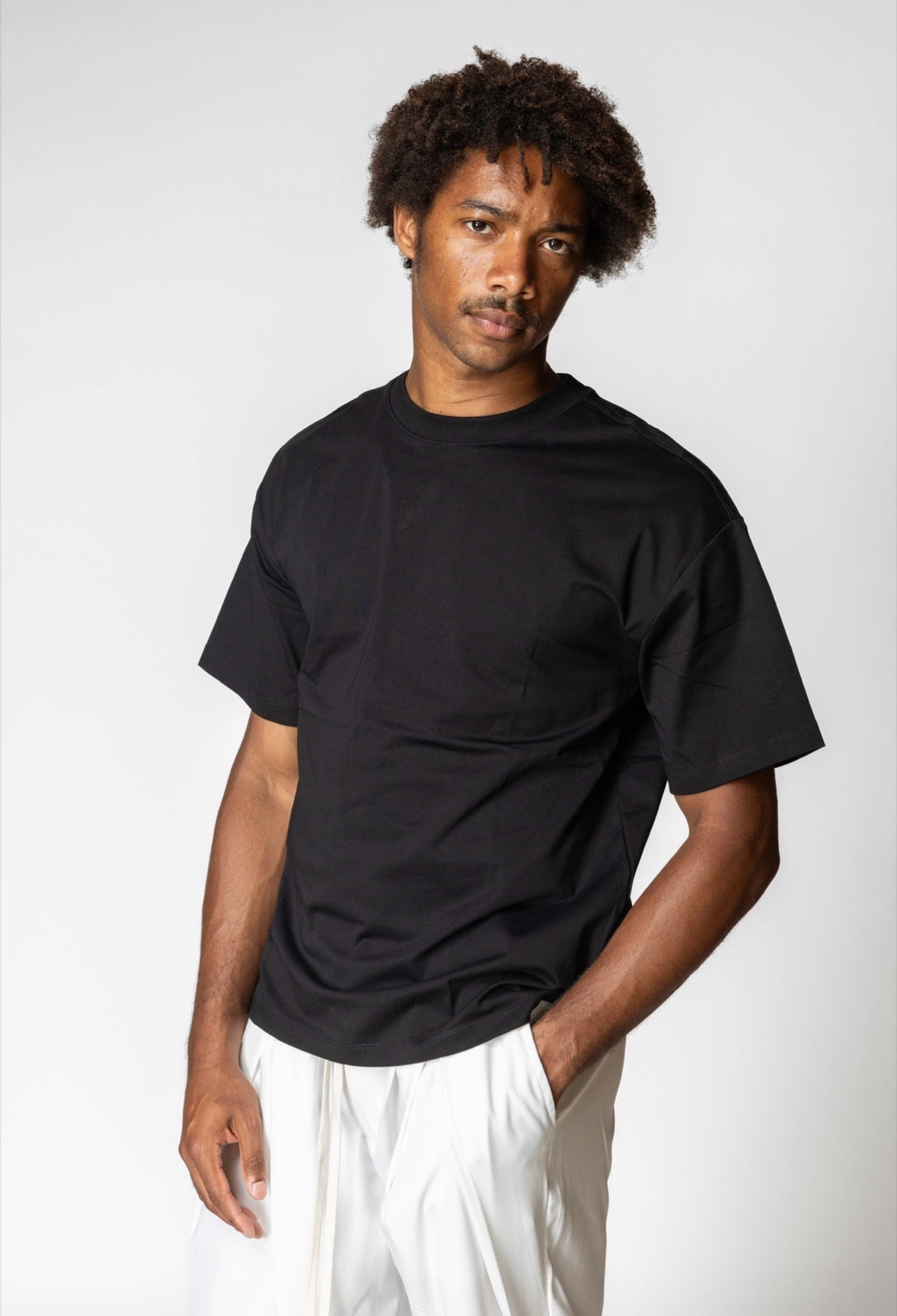 T-SHIRT SEMI-OVER BLACK
