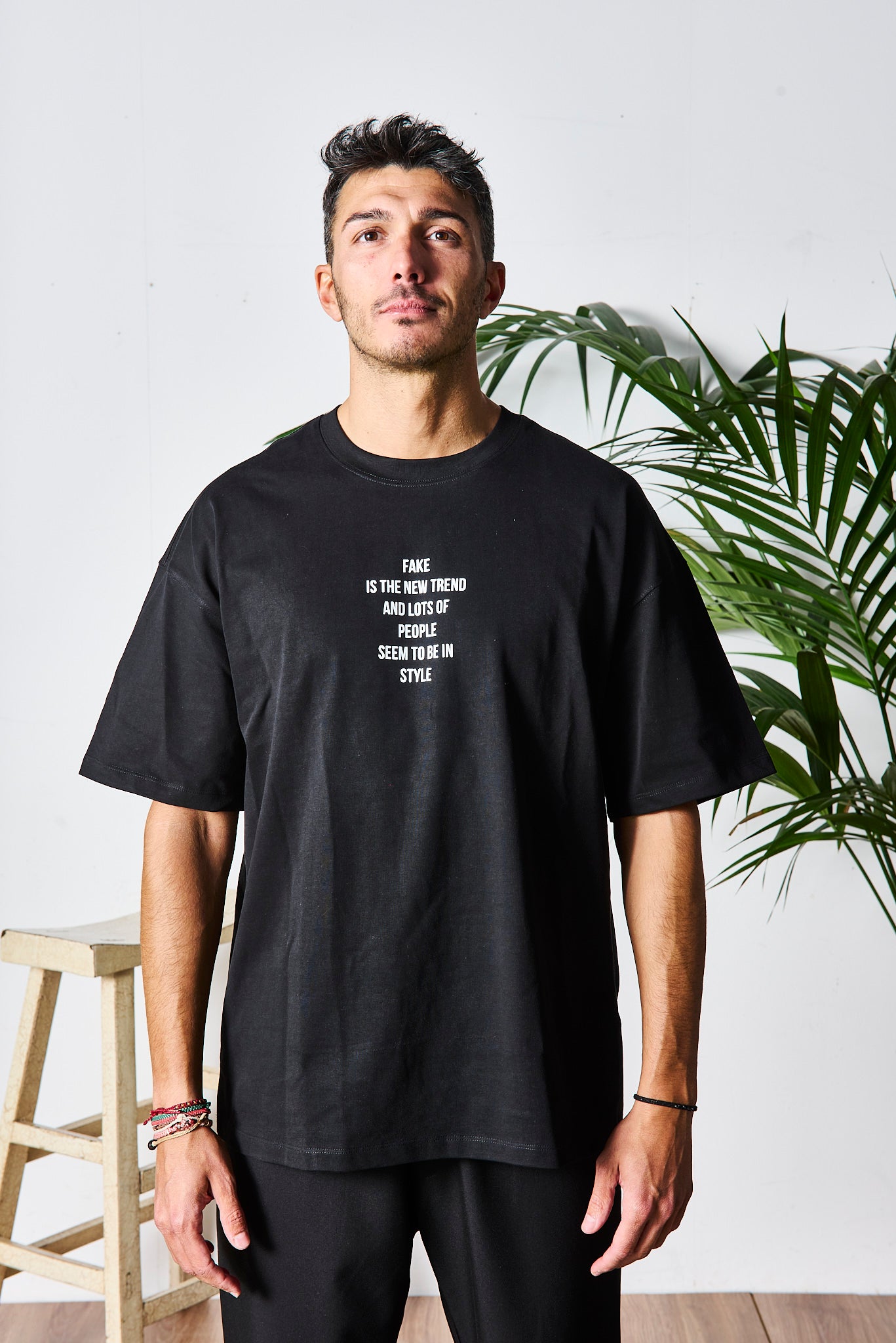 T-SHIRT FAKE