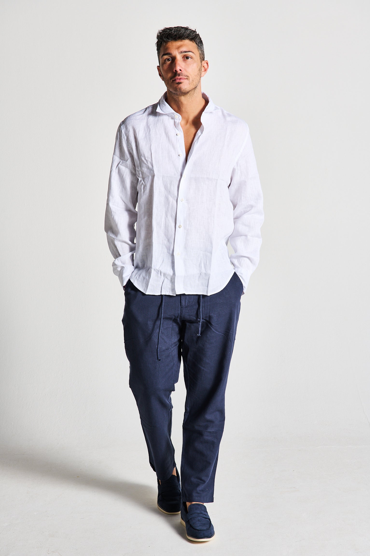 PANTALACCIO IN LINO BLU