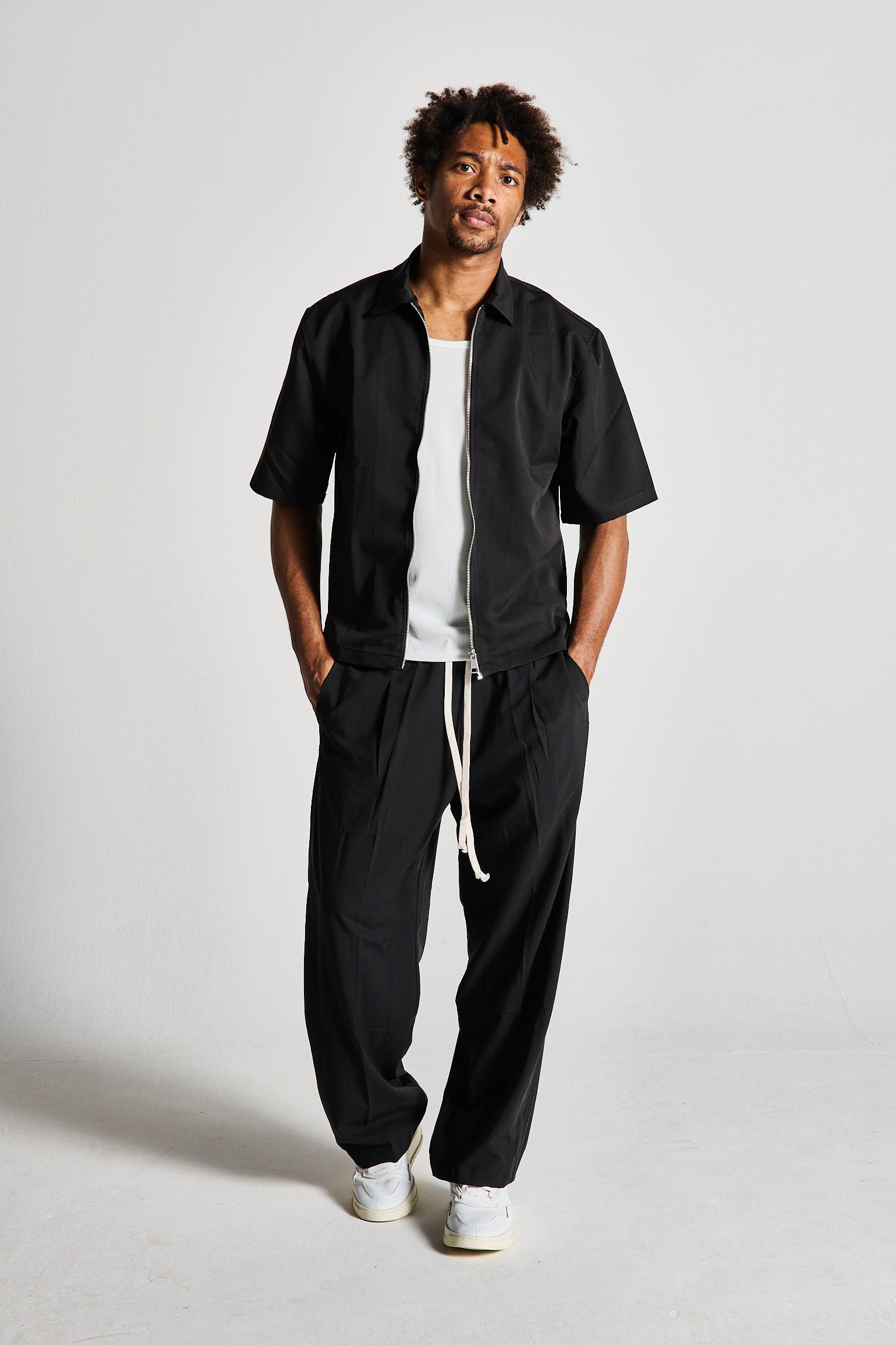 COMPLETO REBEL ZIP NERO