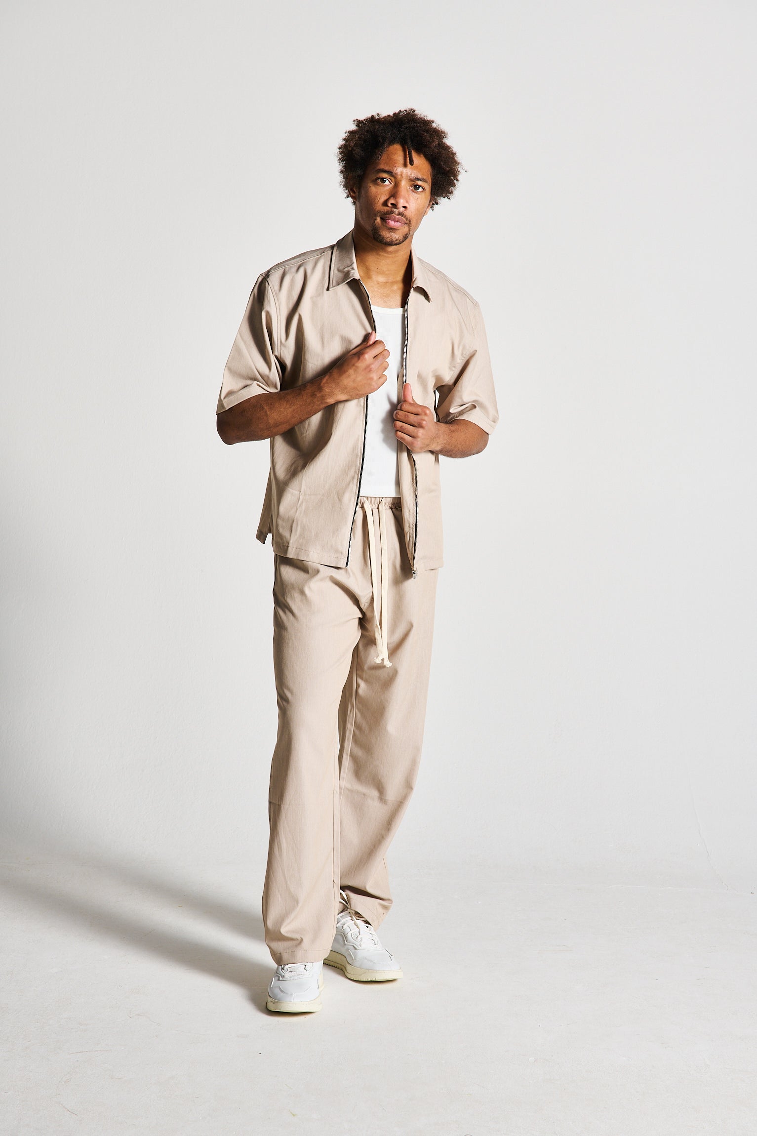 COMPLETO REBEL ZIP BEIGE