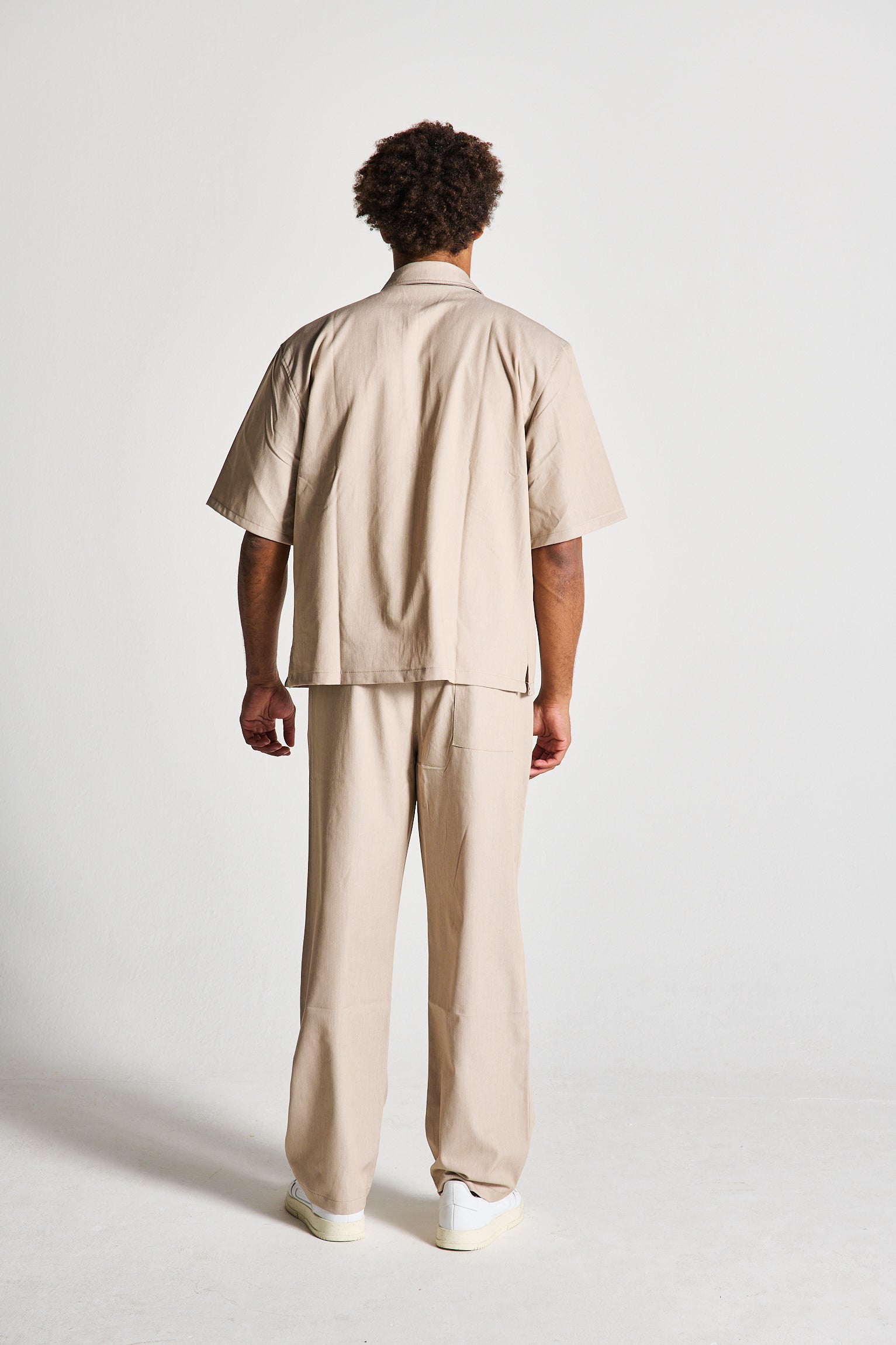 COMPLETO REBEL ZIP BEIGE