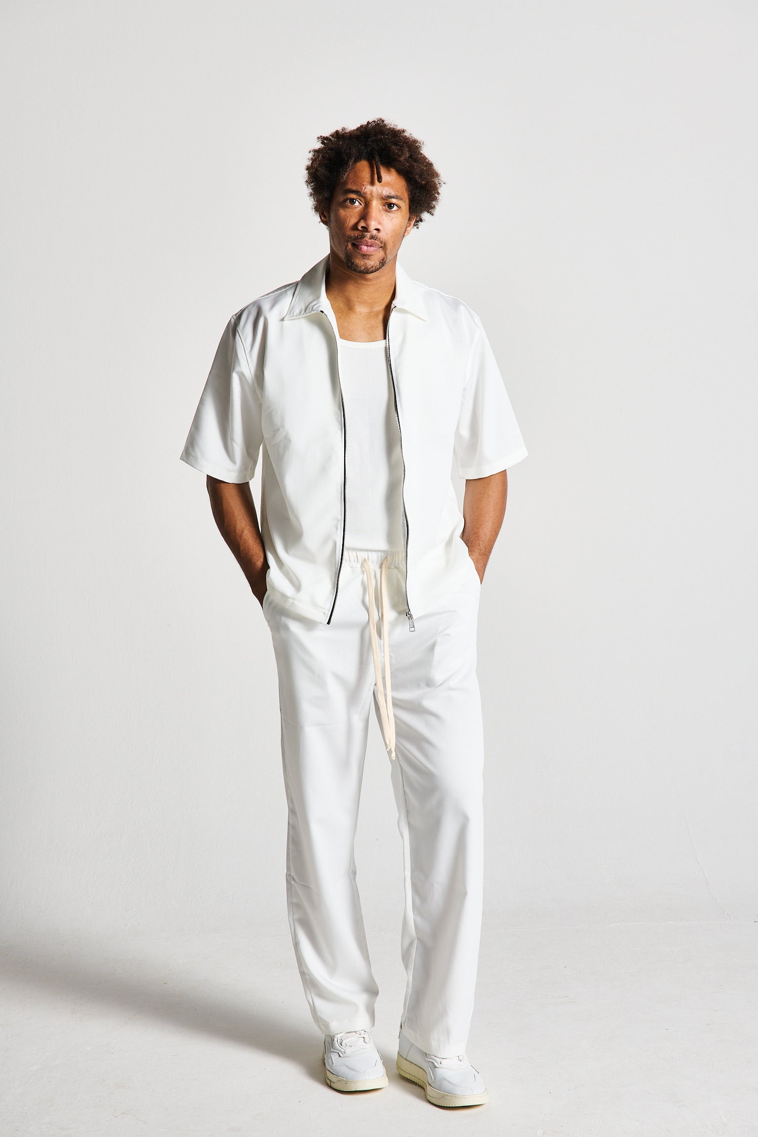 COMPLETO ZIP WHITE