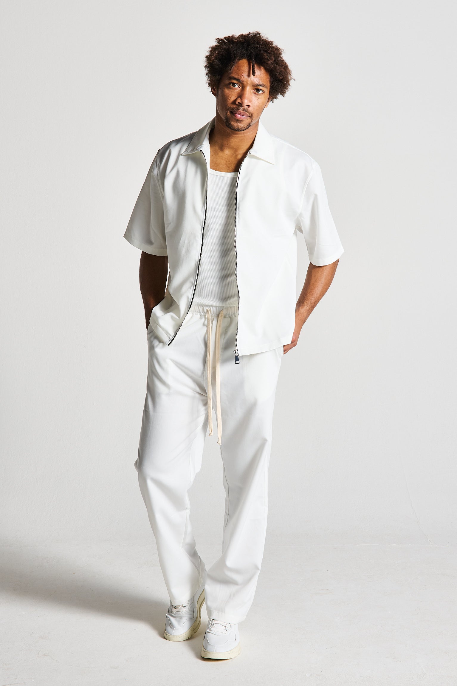 COMPLETO ZIP WHITE