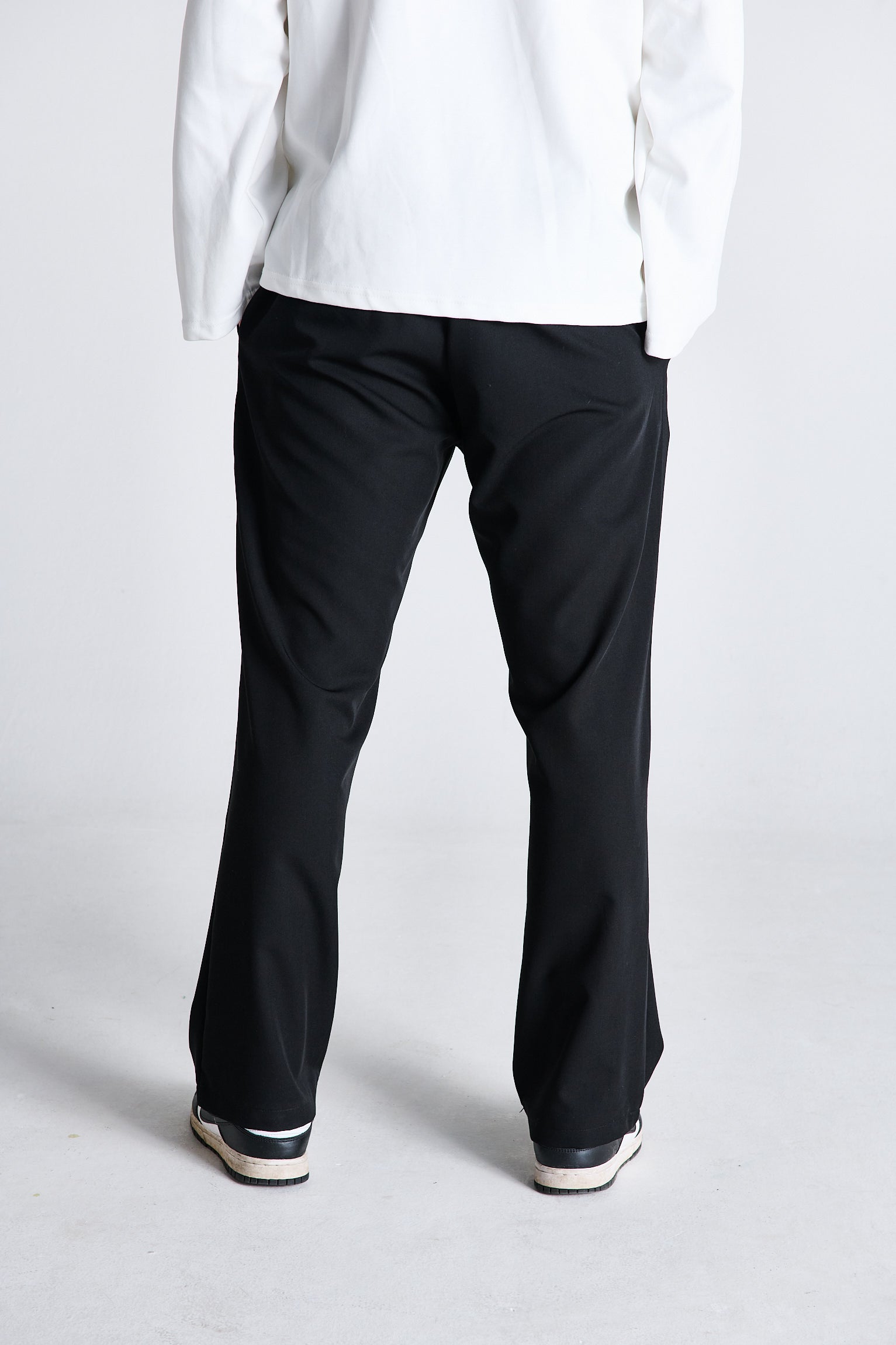 PANTALONE NERO A PALAZZO