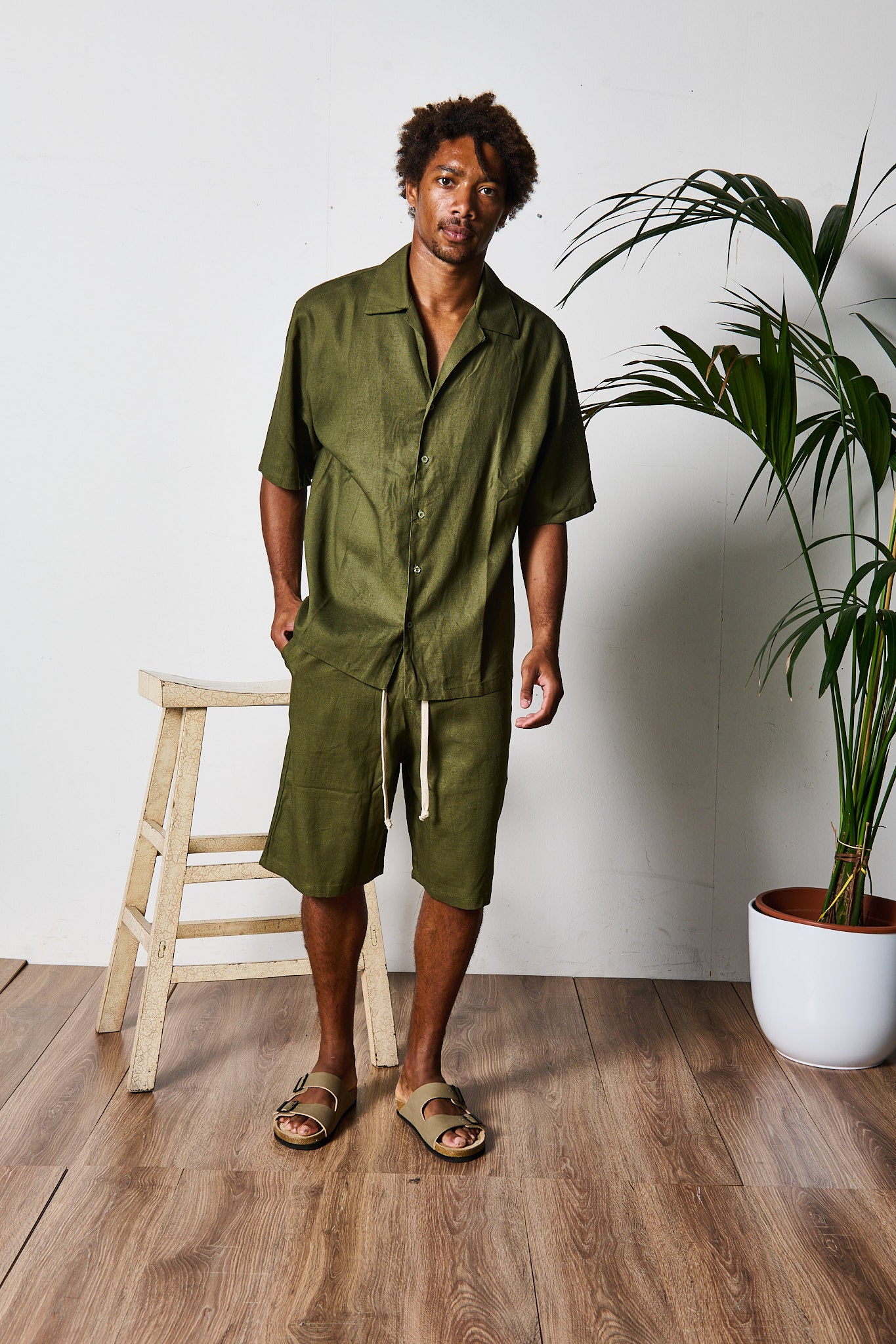 COMPLETO MISTO LINO BERMUDA VERDE MILITARE