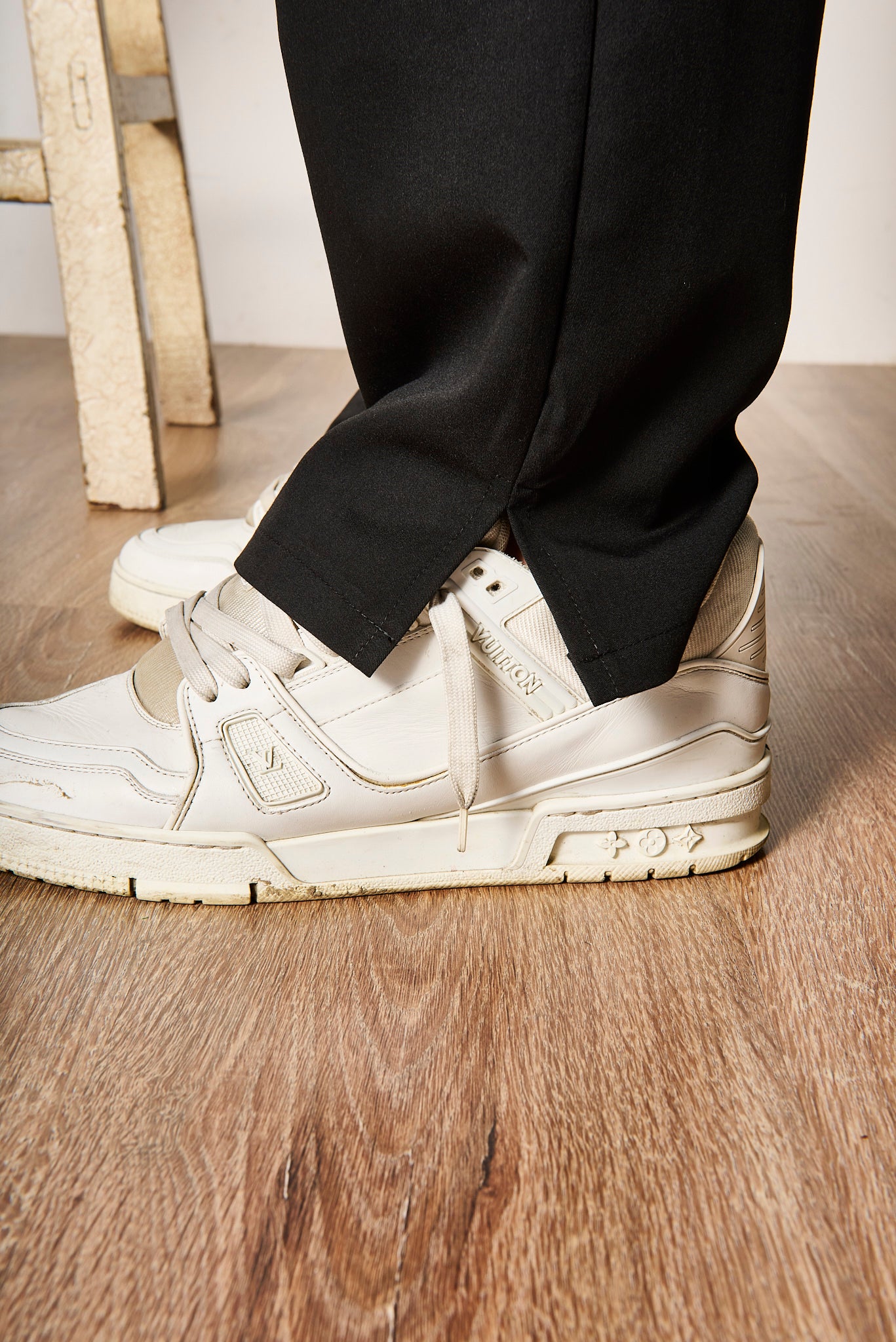 PANTALONE NERO A PALAZZO SPACCHETTI