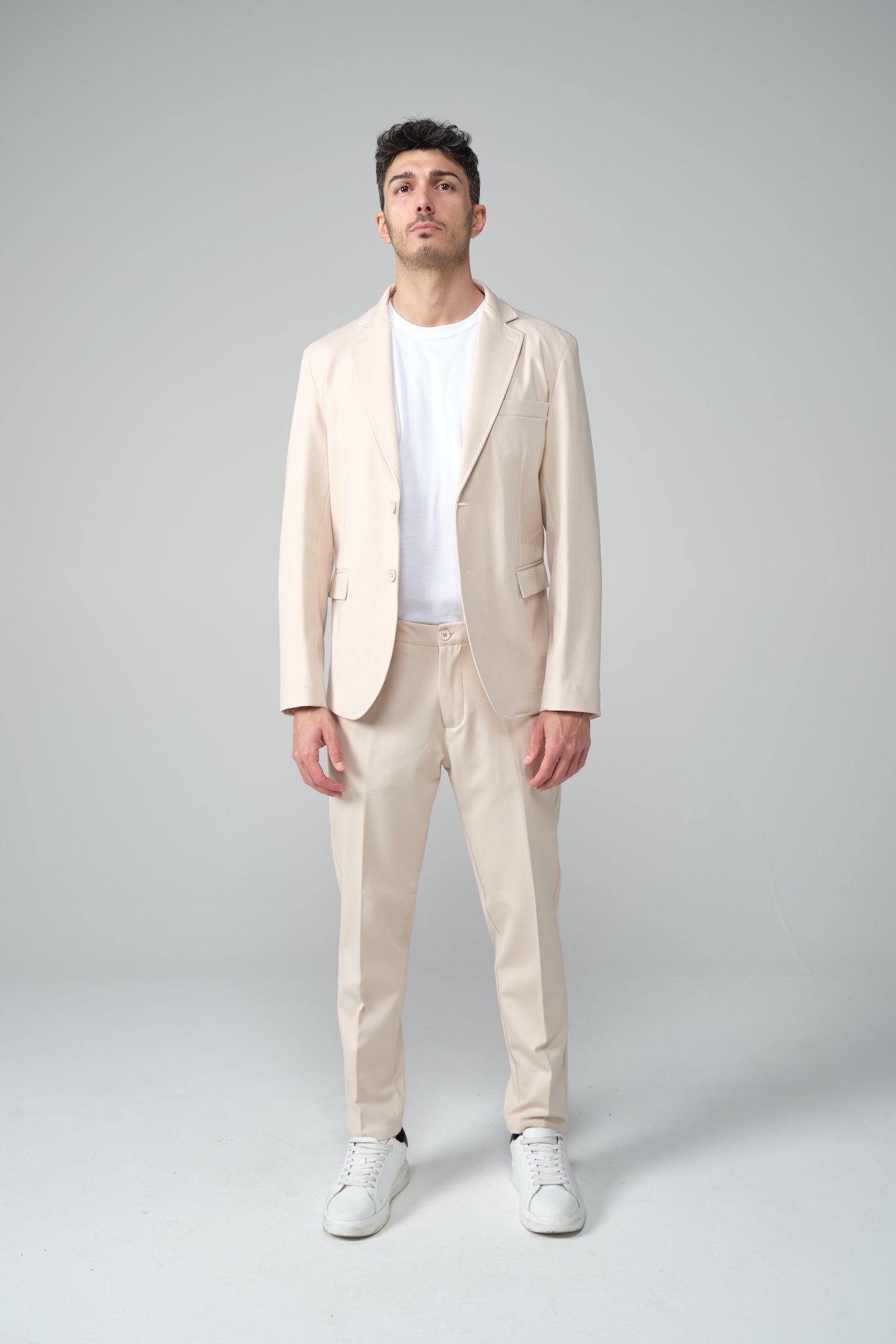 ABITO BEIGE MONOPETTO