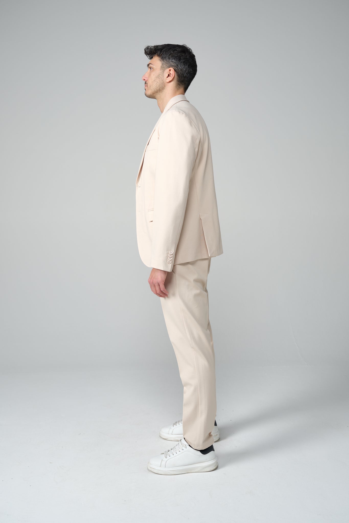 ABITO BEIGE MONOPETTO