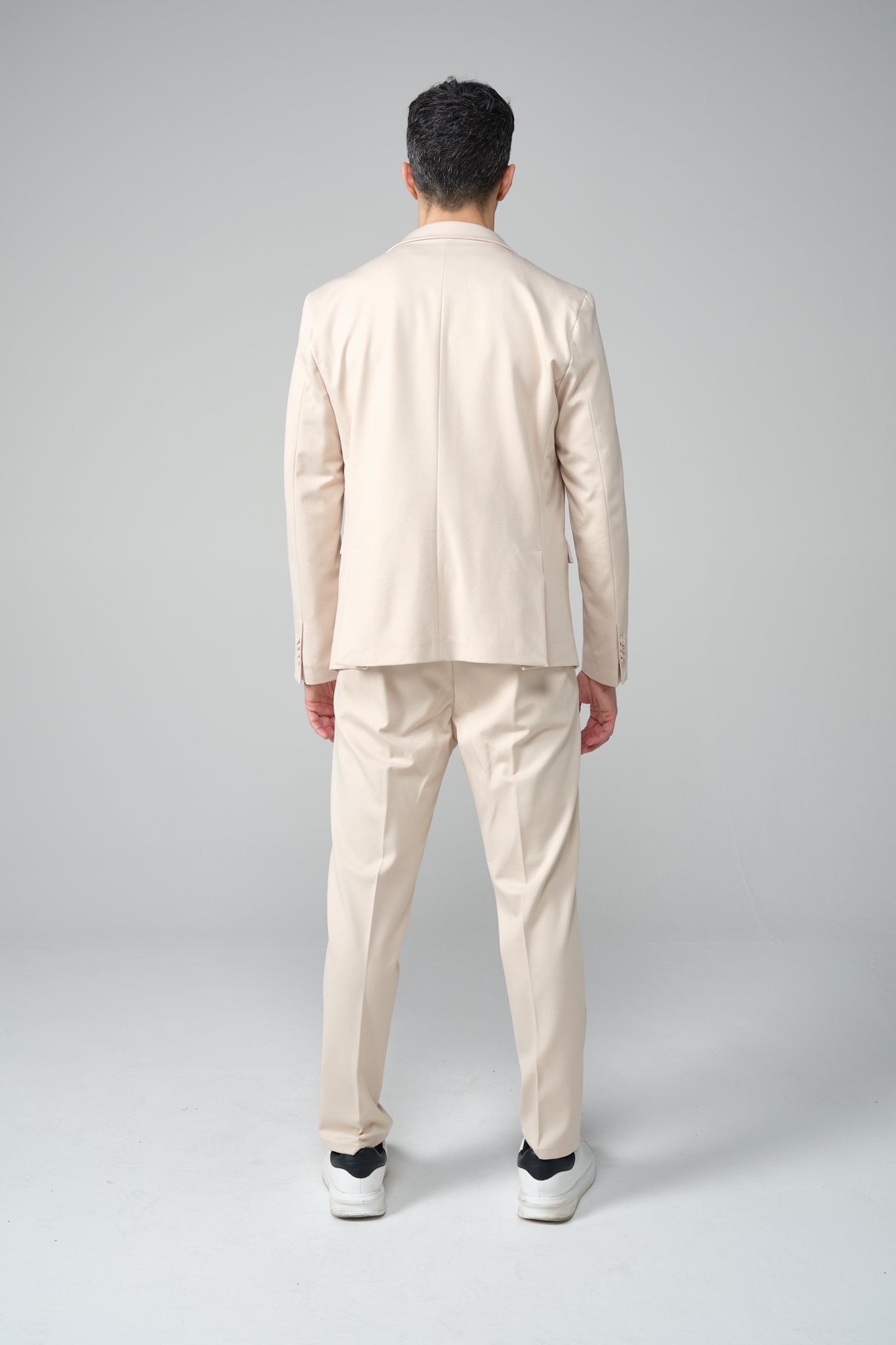 ABITO BEIGE MONOPETTO