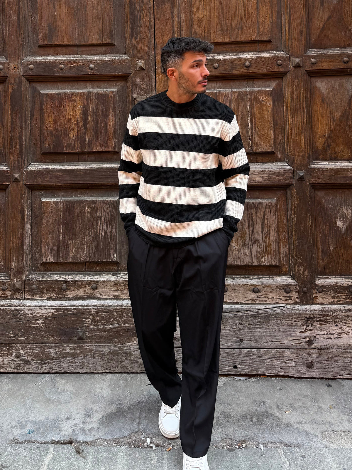 MAGLIONE A RIGHE NERO