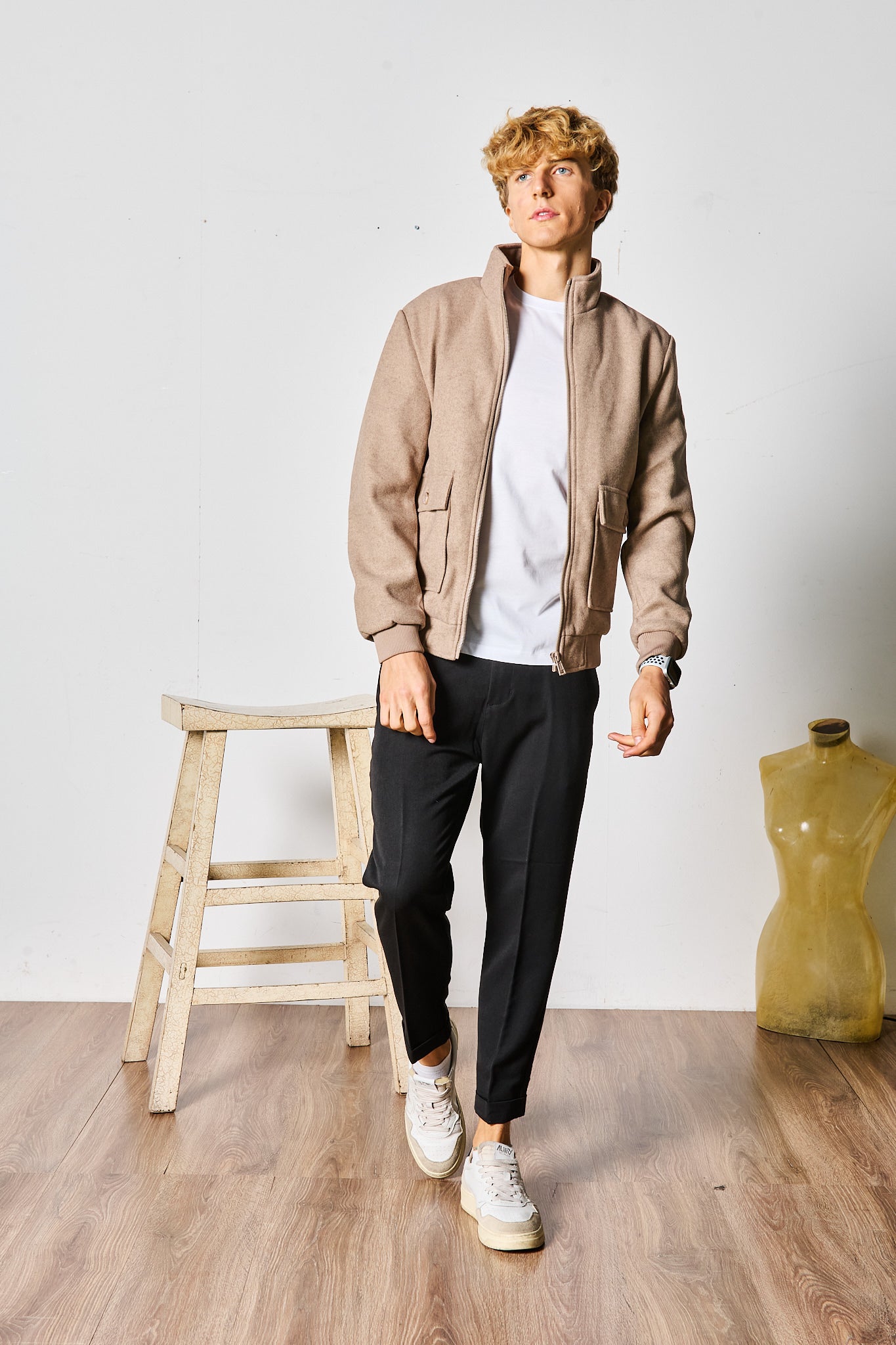 BOMBER BEIGE