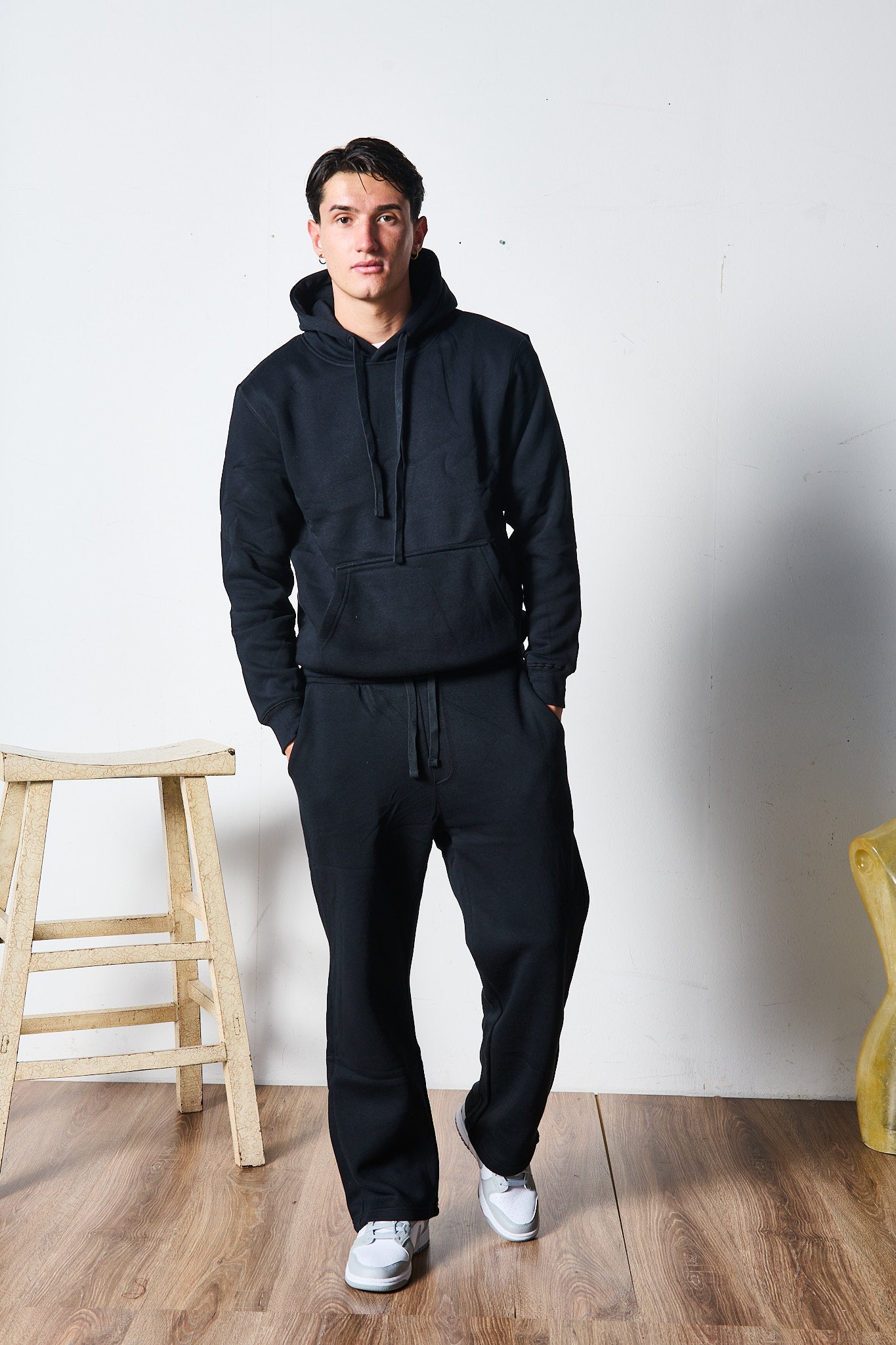 TUTA OVER BLACK