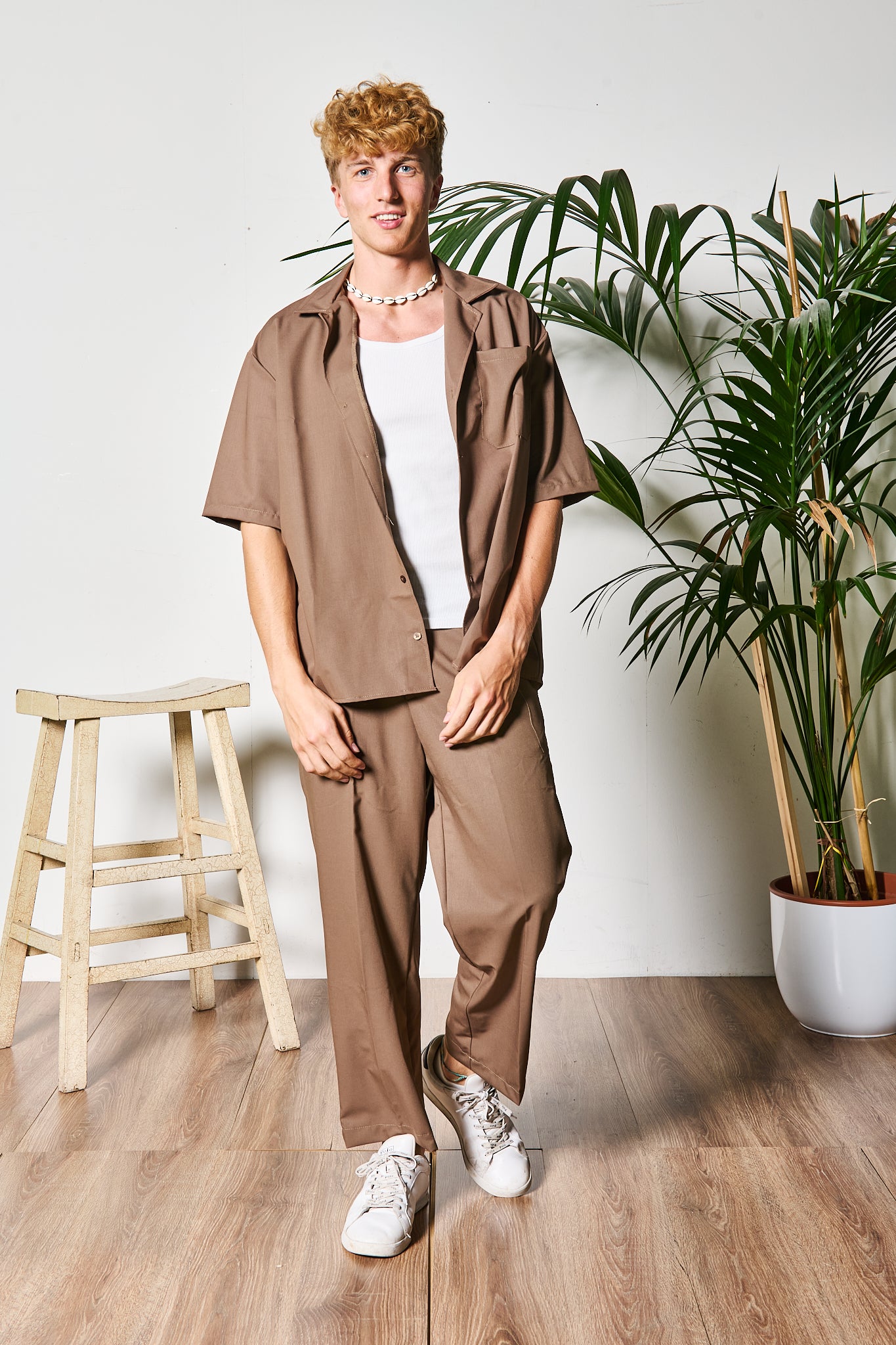 COMPLETO TOKYO BROWN