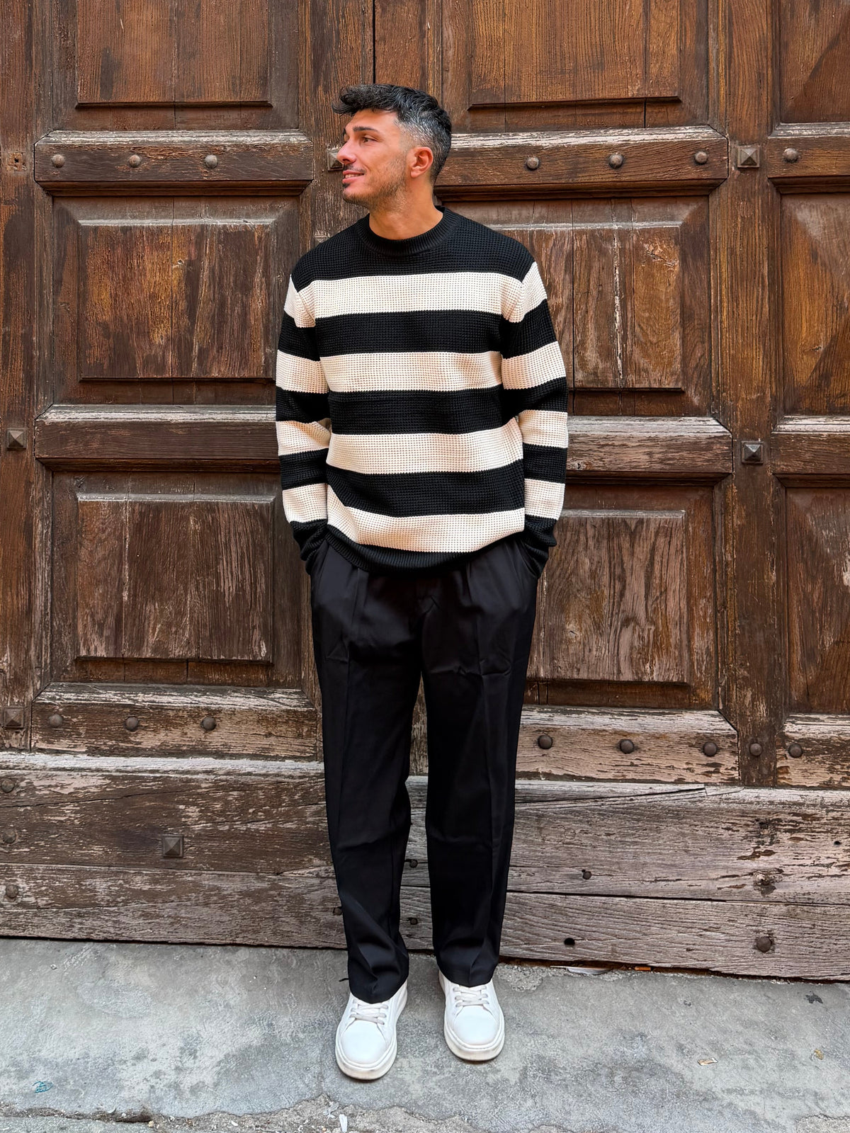 MAGLIONE A RIGHE NERO
