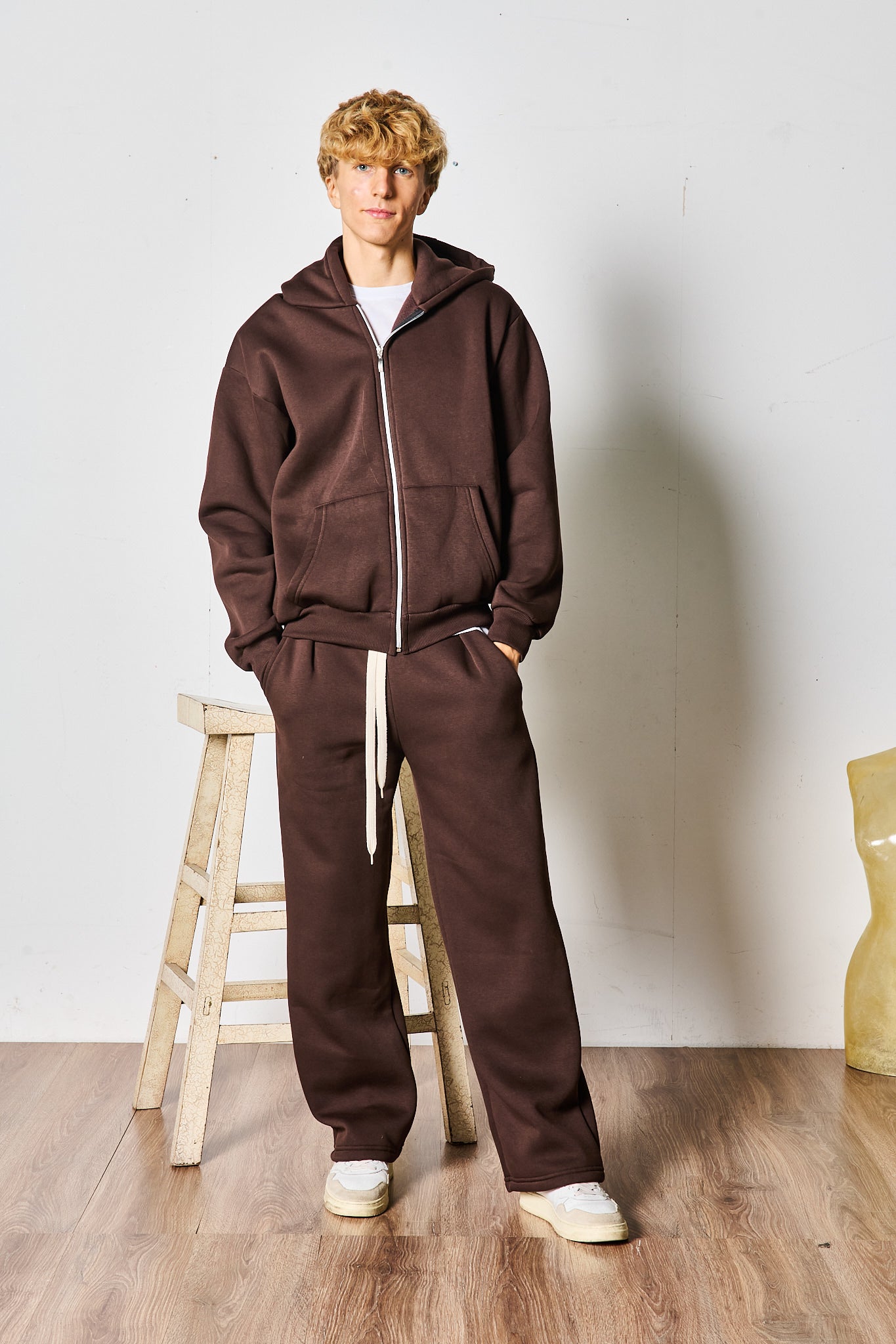 COMPLETO TUTA ZIP BROWN