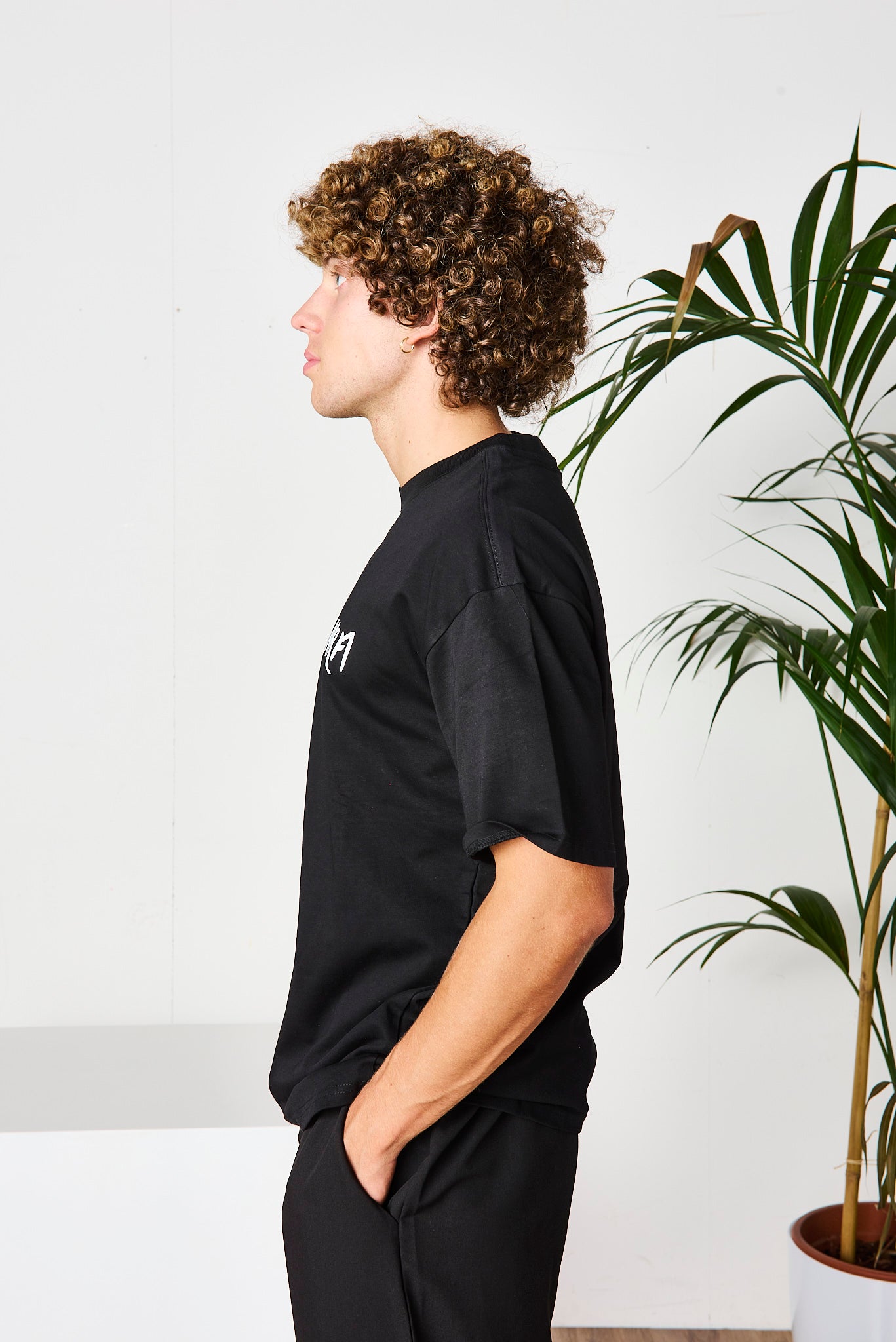 T-SHIRT SEMI-OVER BLACK LOGO MARFI