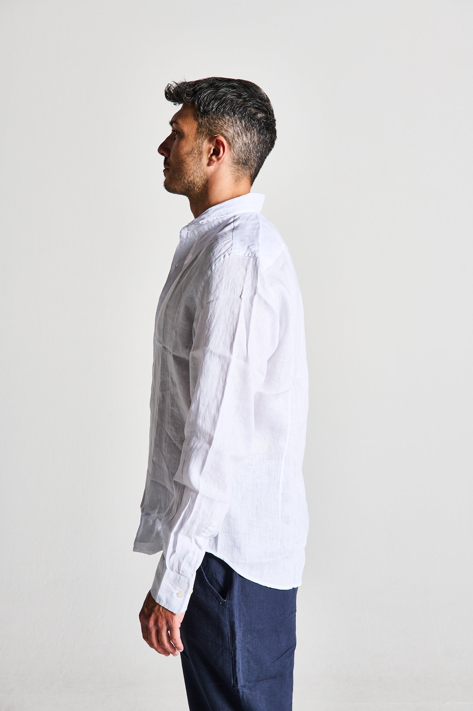 CAMICIA IN LINO BIANCA COLLO ALLA FRANCESE