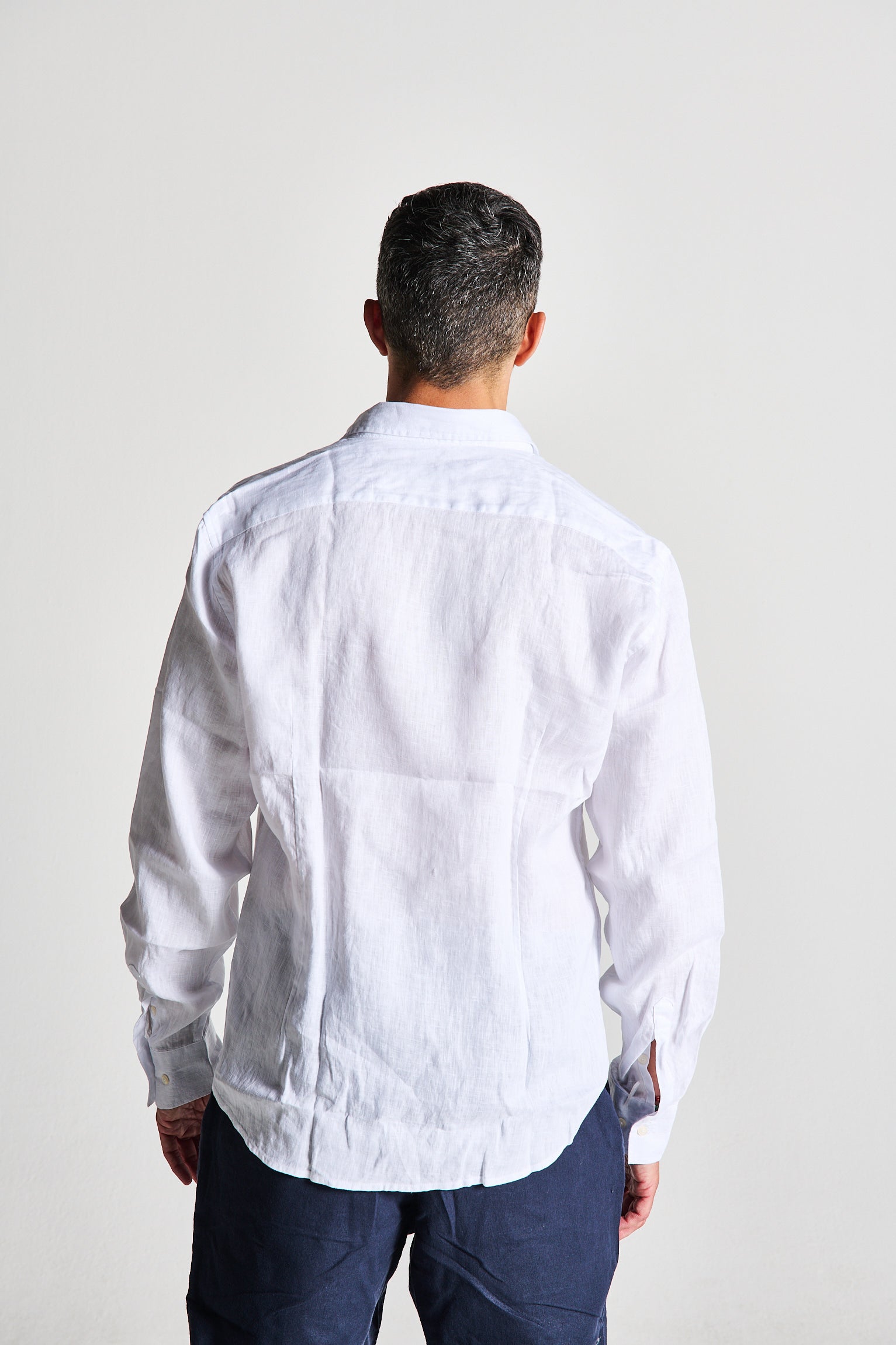 CAMICIA IN LINO BIANCA COLLO ALLA FRANCESE