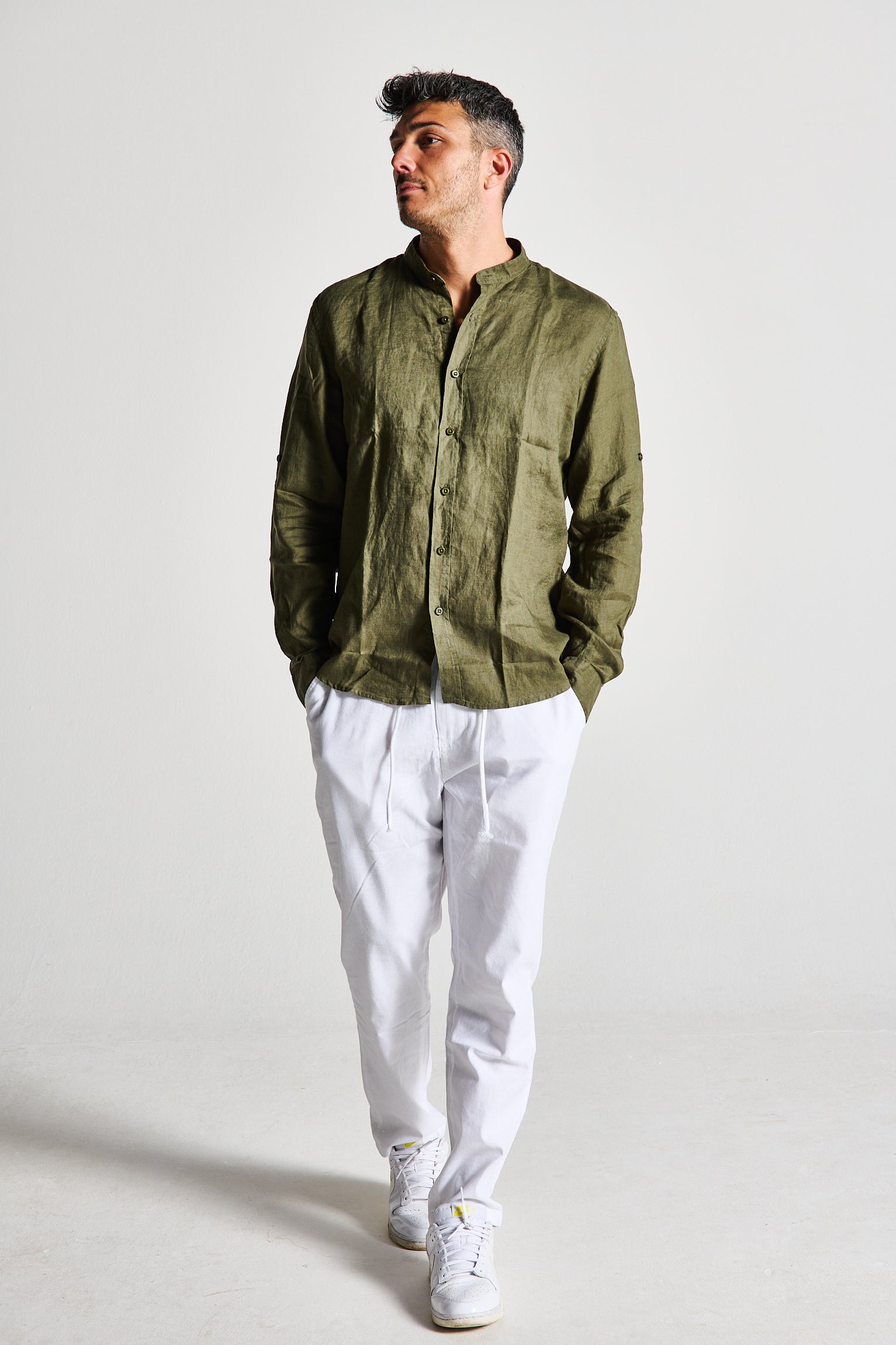 CAMICIA IN LINO VERDE MILITARE COLLO ALLA FRANCESE