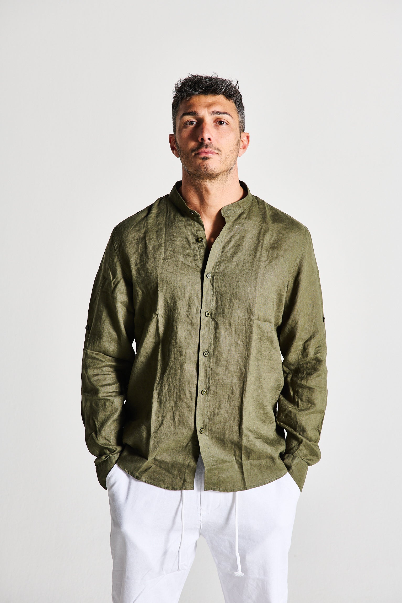 CAMICIA IN LINO VERDE MILITARE COLLO ALLA FRANCESE
