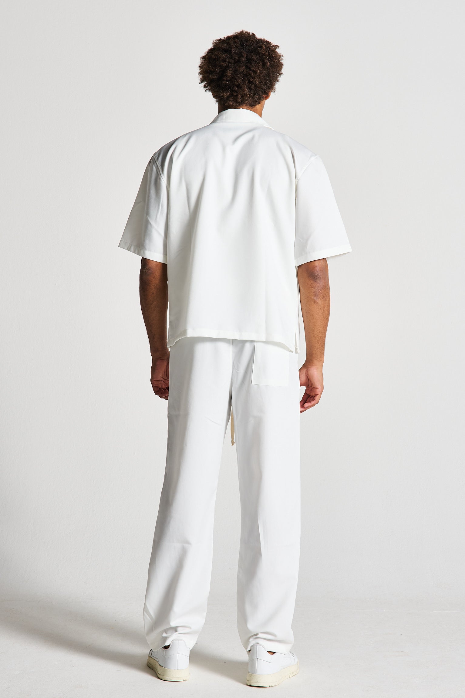 COMPLETO ZIP WHITE