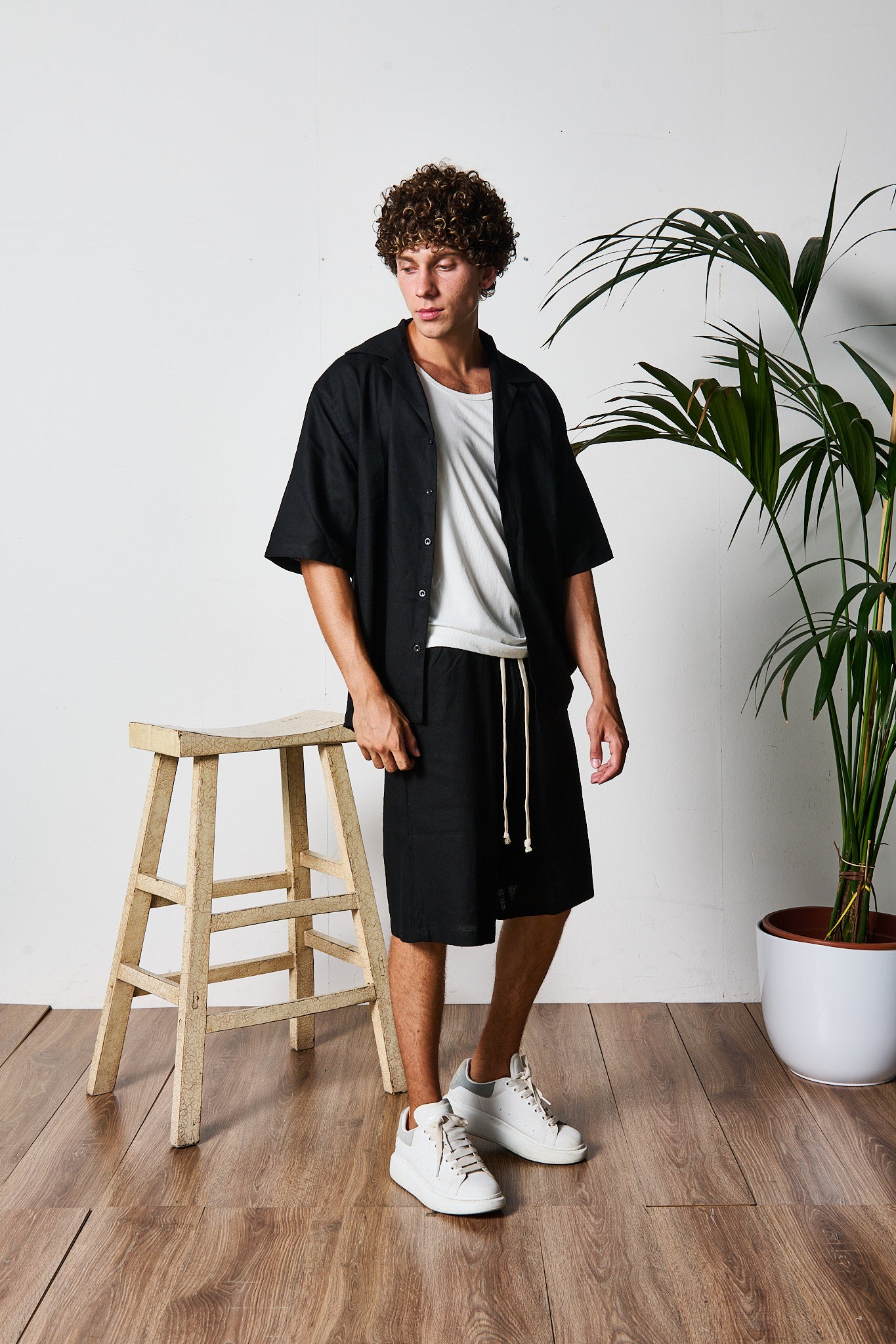 COMPLETO IN MISTO LINO BERMUDA NERO