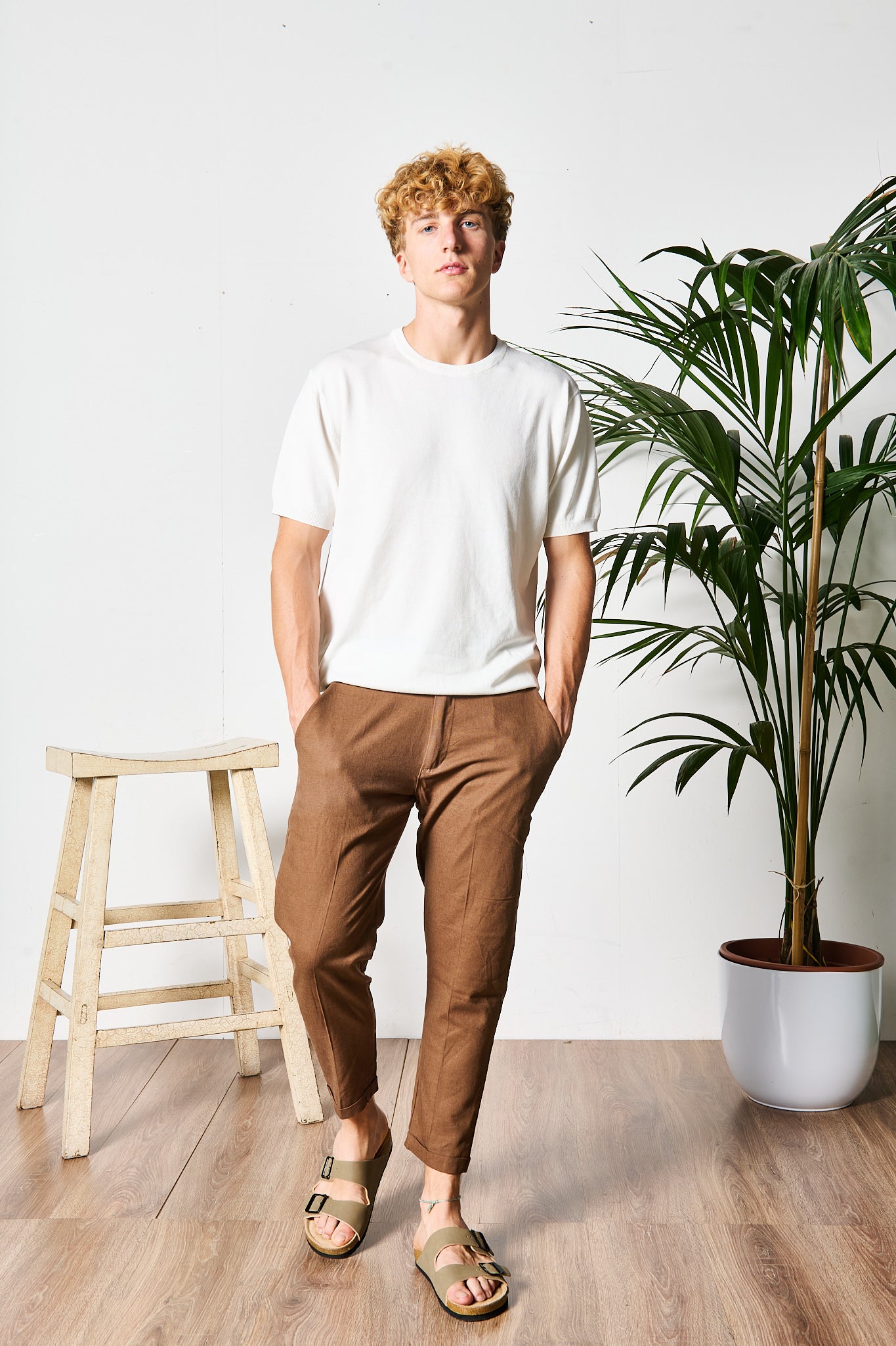 PANTALONE ELEGANTE IN LINO MARRONE