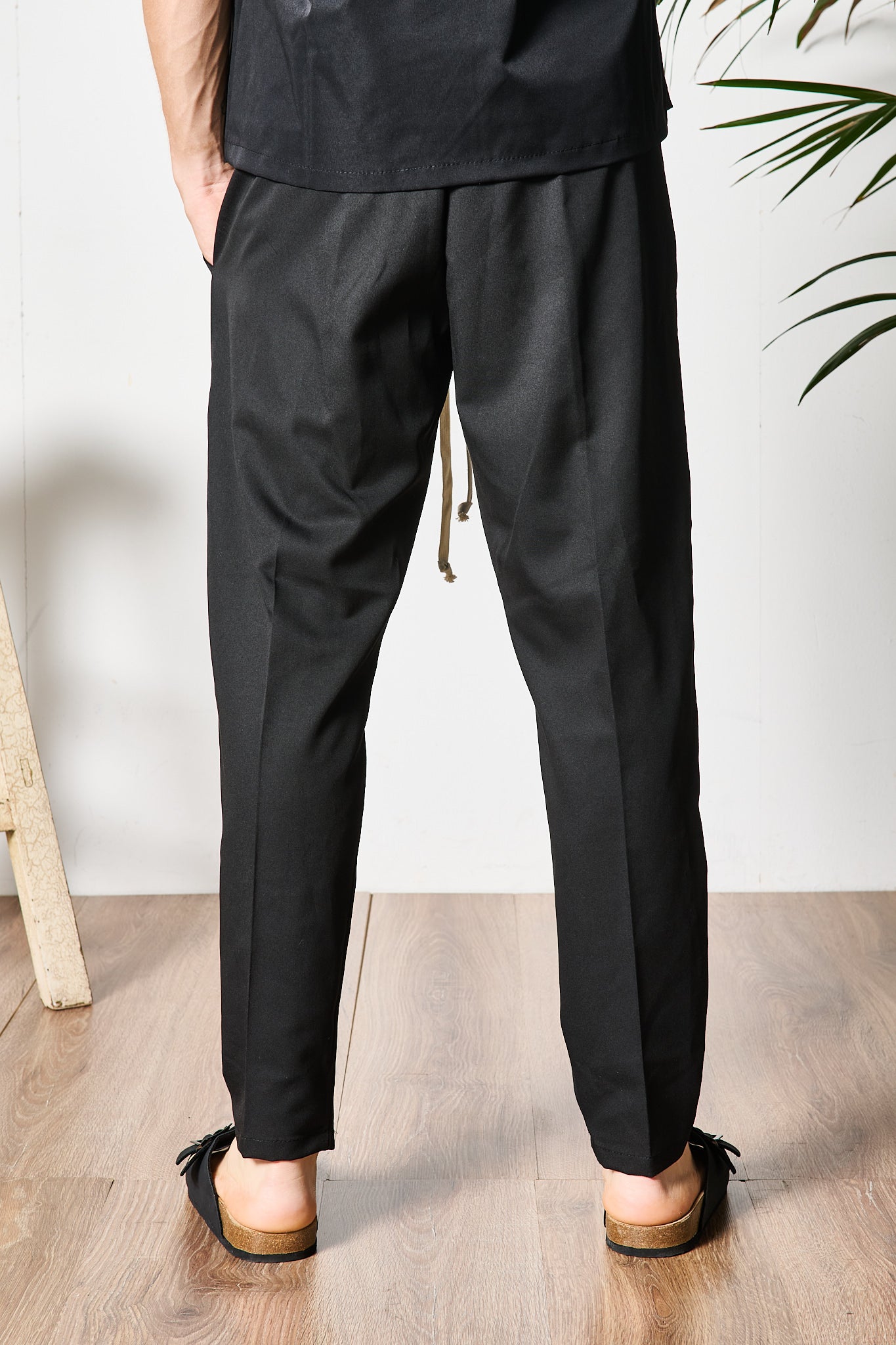 PANTALACCIO NERO